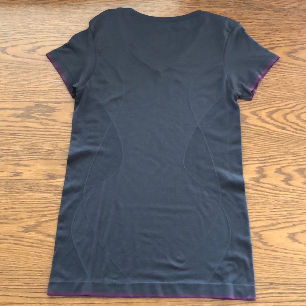 Workout tee - Picture 2 of 4